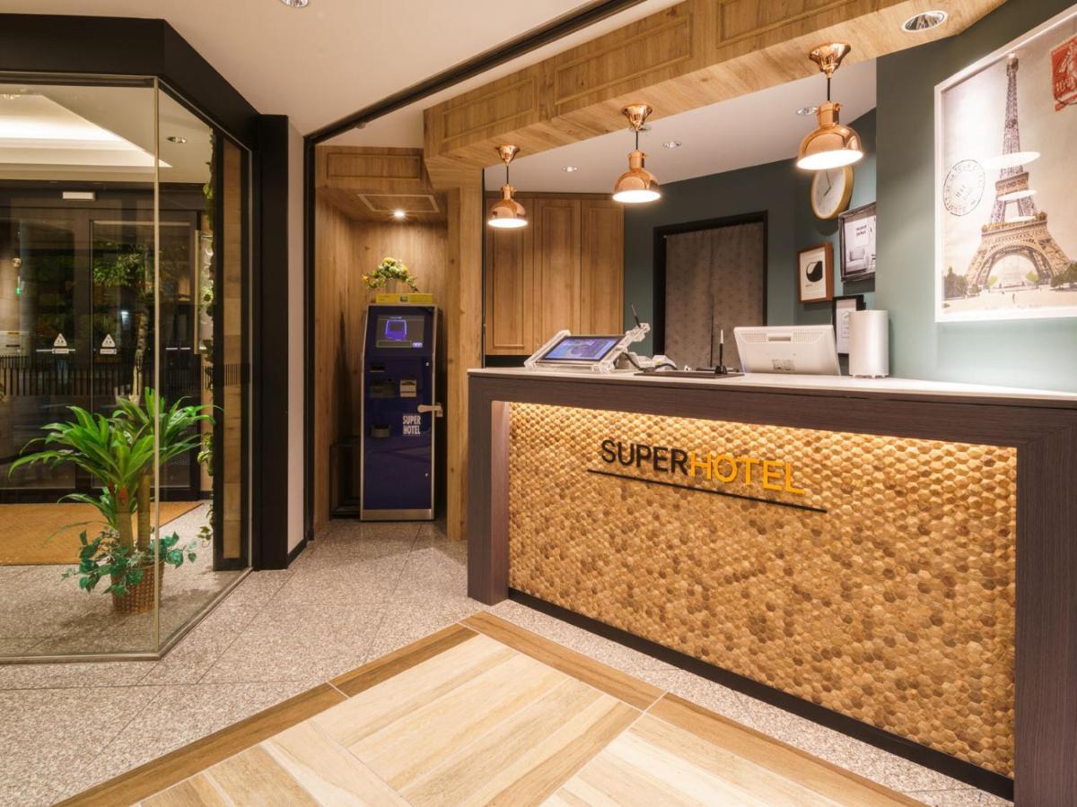 Super Umeda Higobashi Hotel
