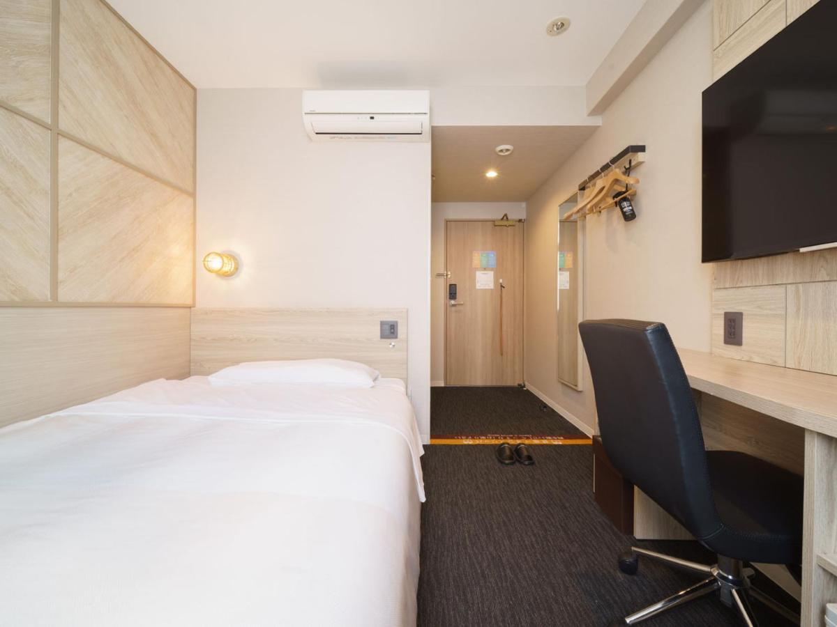 Hotel Super Umeda Higobashi 3*
