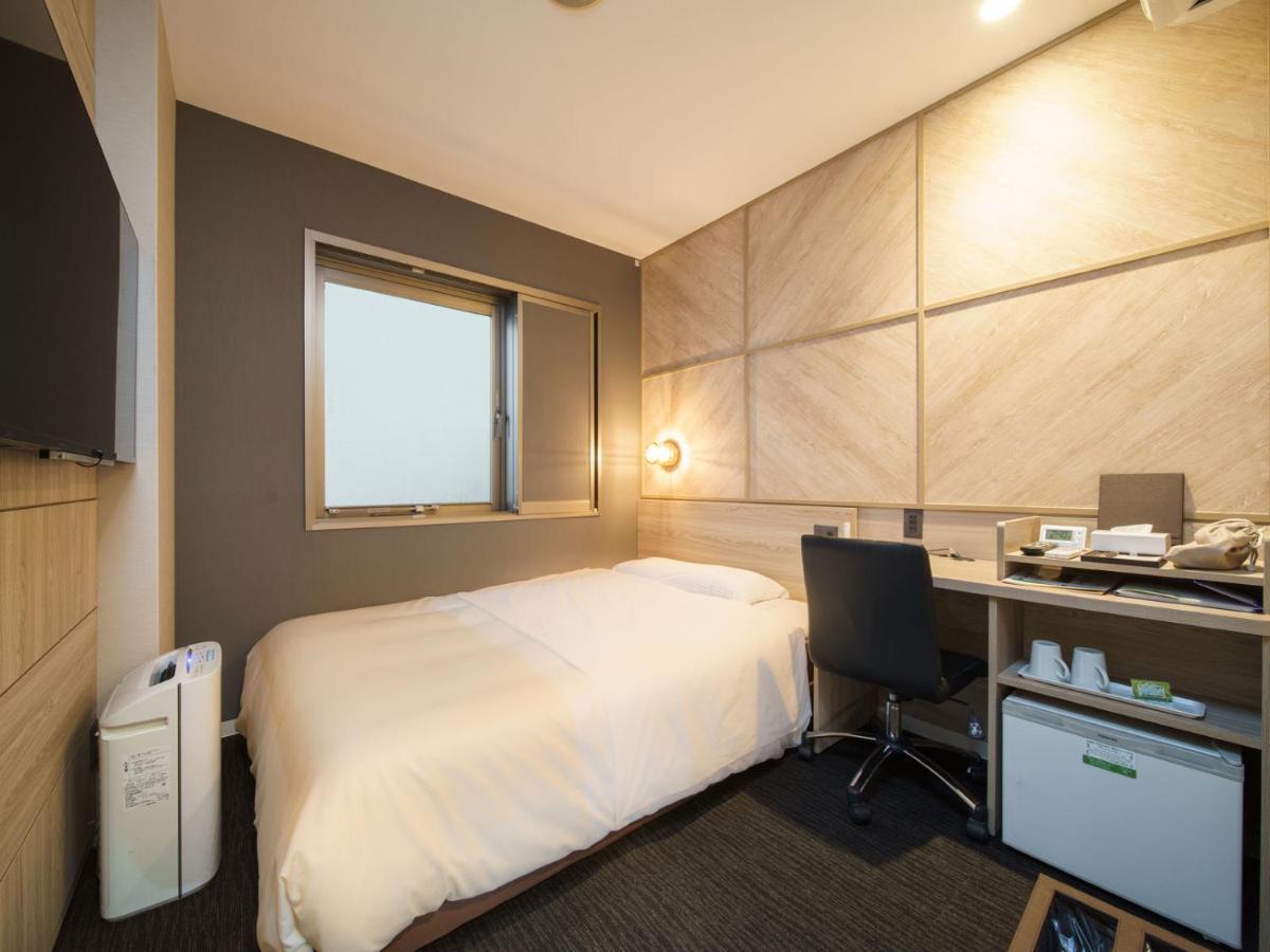 Super Umeda Higobashi Hotel 3*